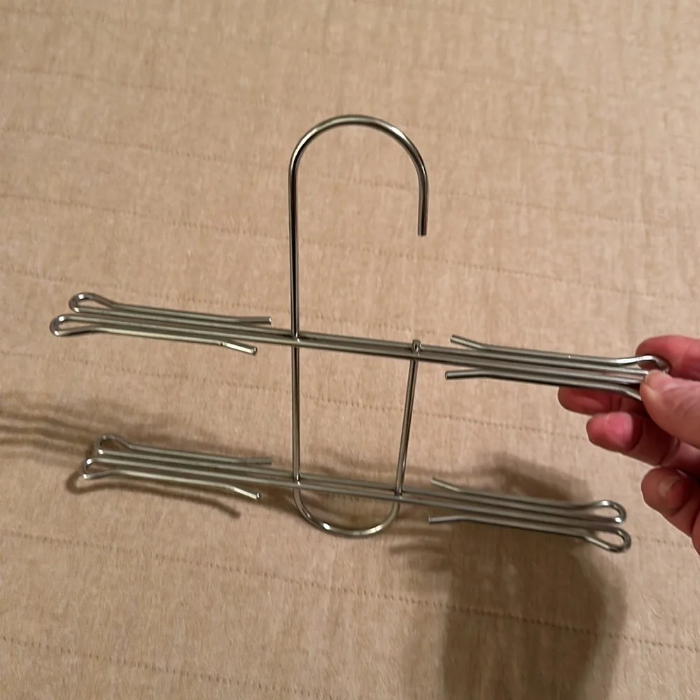 Hangers (2) for Ties